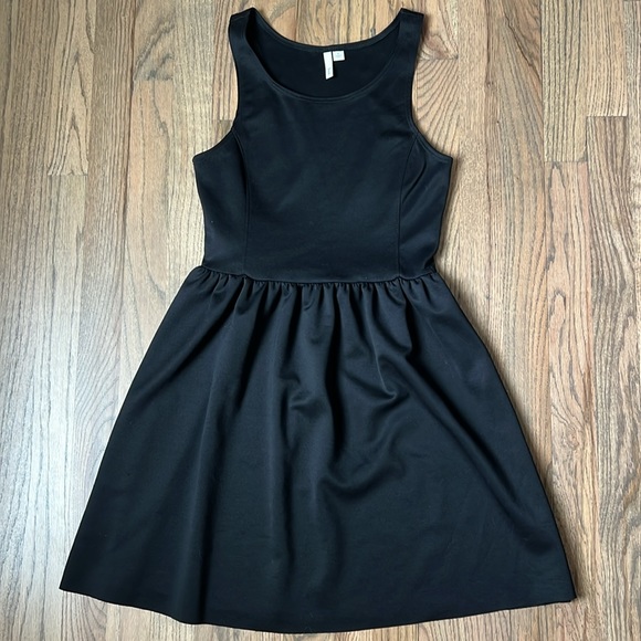 Frenchi Dresses & Skirts - Frenchi Black Skater Dress